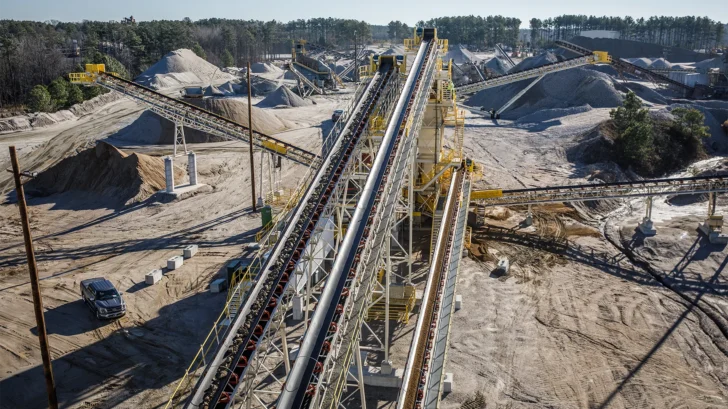 System in aggregate processing plant