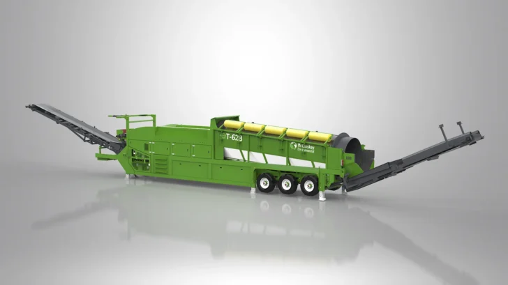 Angled view of the ET-628RE Trommel with wheeled mobility and screening drum.