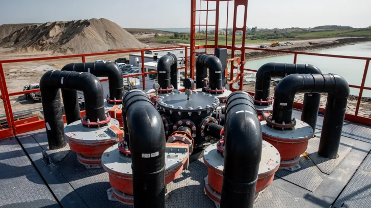 Cyclone system on a Superior sand washing plant